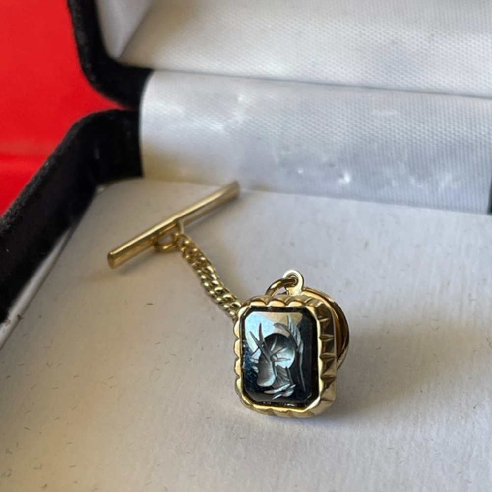 Vintage Hickok Gold-tone Tie Tack Blue Carved Intaglio